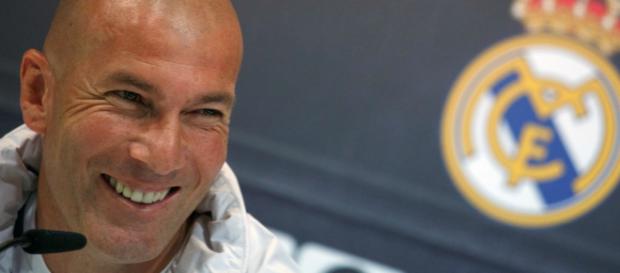 Mercato - Real Madrid : Zidane en pince pour cette star du PSG ! Mercato - Real Madrid : Zidane en pince pour cette star du PSG !