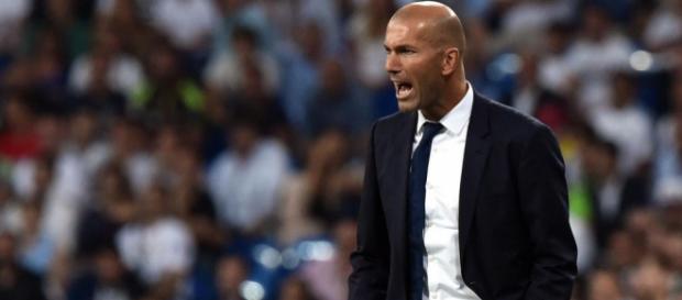 Mercato : Trois cadres prêts à épauler Zidane au Real Madrid ? Mercato : Trois cadres prêts à épauler Zidane au Real Madrid ?