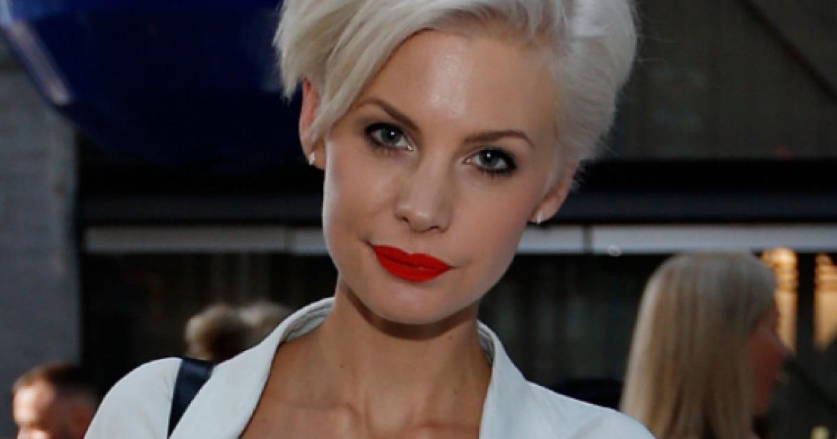 Pochi capelli? ecco tutti i segreti per farli apparire foltissimi Capelli bianchi: ecco cosa c'è da sapere