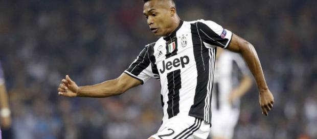 Alex Sandro quiere salir del club italiano Alex Sandro quiere salir del club italiano