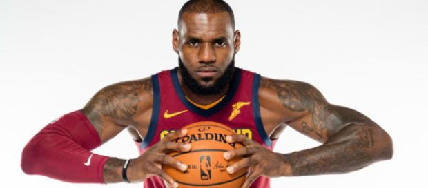 LeBron James será agente libre en 2018. LeBron James será agente libre en 2018.