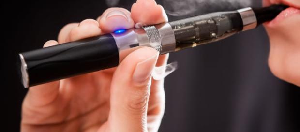 Negli Stati Uniti un uomo è deceduto in seguito all'esplosione di una siigaretta elettronica Negli Stati Uniti un uomo è deceduto in seguito all'esplosione di una siigaretta elettronica