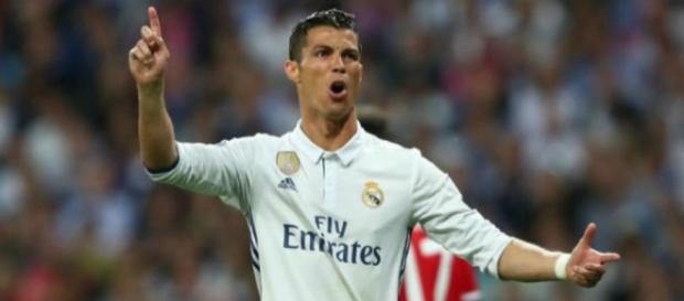 Quand Ronaldo dit non à Zidane et refuse de sortir | SEN360.FR - sen360.fr Quand Ronaldo dit non à Zidane et refuse de sortir | SEN360.FR - sen360.fr