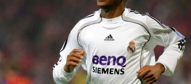 Robinho podría ir al futbol mexicano Robinho podría ir al futbol mexicano