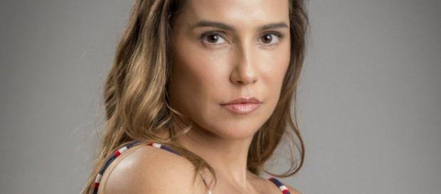 Segundo Sol: Deborah Secco interpreta a vilã Karola na novela das nove Segundo Sol: Deborah Secco interpreta a vilã Karola na novela das nove