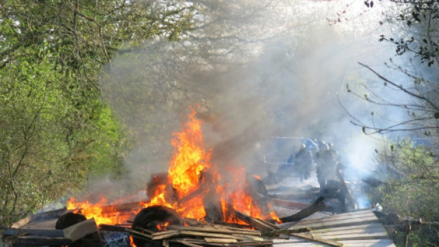 LesInrocks - Reportage: au milieu de la guérilla qui oppose ... - lesinrocks.com