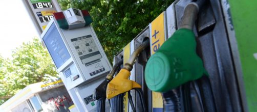 Nuovi aumenti della benzina in arrivo