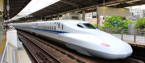 Tokyo: il treno parte con 25 secondi di anticipo. La società si scusa