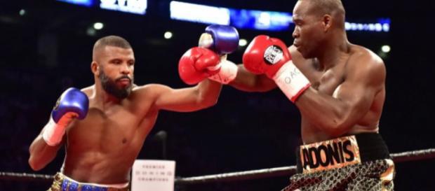 Adonis Stevenson y Badou Jack empataron en una buena pelea que fue de menos a más. BloodyElbow.com. Adonis Stevenson y Badou Jack empataron en una buena pelea que fue de menos a más. BloodyElbow.com.