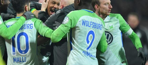 EL Wolfsburgo se adelanta 3-1 y buscará sellar su permanencia en el partido de vuelta EL Wolfsburgo se adelanta 3-1 y buscará sellar su permanencia en el partido de vuelta