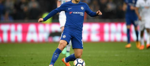 Hazard le pone condiciones al Chelsea para seguir. Hazard le pone condiciones al Chelsea para seguir.