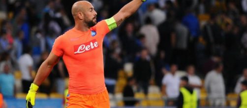 Pepe Reina dal Napoli al Milan e forse non sarà il solo