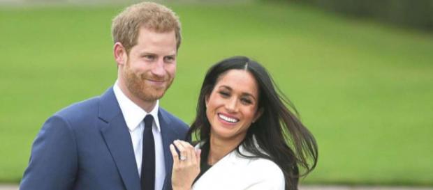 Voici les nouveaux Duc et Duchesse du Sussex, Harry et Meghan Voici les nouveaux Duc et Duchesse du Sussex, Harry et Meghan
