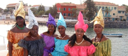 Grupo de mujeres senegalesas residentes en Murcia (España).