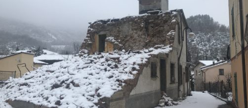 Pieve Torina distrutta dal sisma e sotto la neve. Foto del gennaio 2018 - Gianluigi Basilietti -