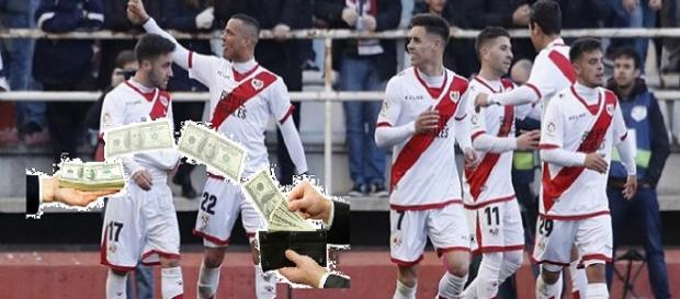 Álex Moreno, pretendido por varios clubes de Primera Álex Moreno, pretendido por varios clubes de Primera