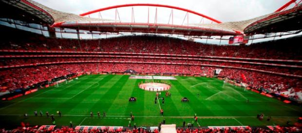 Estádio da Luz tevem na maioria dos jogos, boas assistências, Estádio da Luz tevem na maioria dos jogos, boas assistências,