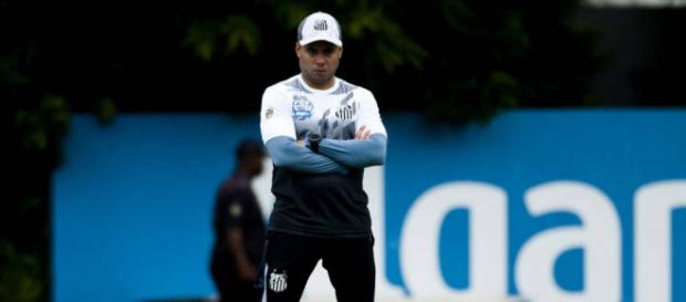 Jair ganhou mais um problema para enfrentar o Grêmio Jair ganhou mais um problema para enfrentar o Grêmio