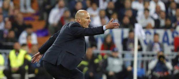 Mercato - Real Madrid : L'énorme révélation d'un journaliste sur Zidane ! Mercato - Real Madrid : L'énorme révélation d'un journaliste sur Zidane !