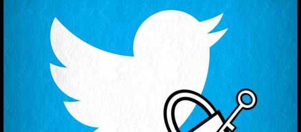 Twitter logo and lock with key - Esther Vargas via Flickr Twitter logo and lock with key - Esther Vargas via Flickr