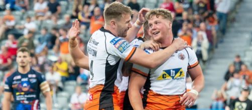 Adam Milner celebrates his try just after the hour mark. Image Source - rugby-league.com