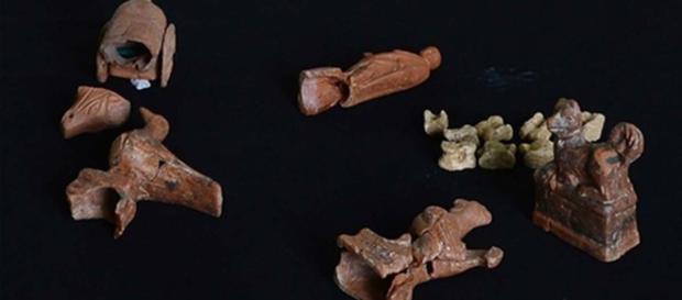 Conmovedor descubrimiento de juguetes de hace 2.000 años Conmovedor descubrimiento de juguetes de hace 2.000 años