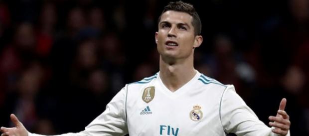 Mercato - Real Madrid : Cristiano Ronaldo veut la venue de ce cadre ! Mercato - Real Madrid : Cristiano Ronaldo veut la venue de ce cadre !