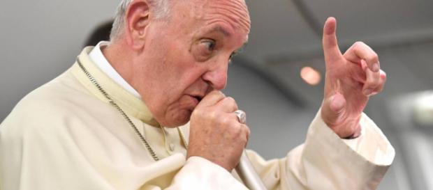 Papa Francisco diz que Deus ama os gays Papa Francisco diz que Deus ama os gays