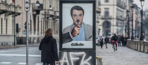 Matteo Salvini paragonato ad Hitler in un finto manifesto pubblicitario