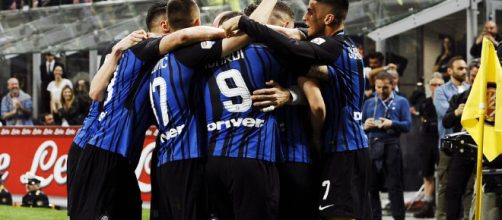 Serie A, l'incontenibile gioia dei calciatori nerazzurri per la qualificazione in Champions