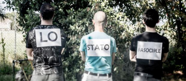 Immagine di copertina dello Stato Asociale Immagine di copertina dello Stato Asociale