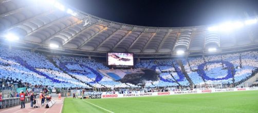 Lazio-Roma 0-0, striscioni e coreografie del derby (FOTO) | Blitz ... - blitzquotidiano.it