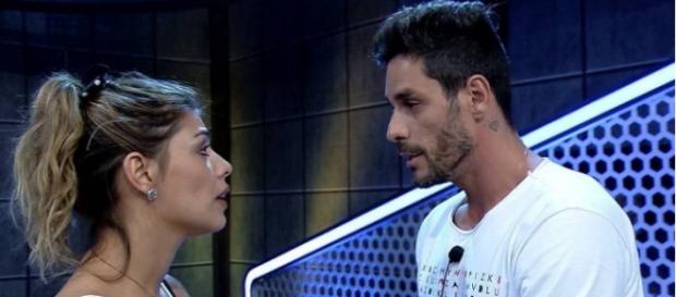 Power Couple: Franciele e Diego são expulsos do programa. Power Couple: Franciele e Diego são expulsos do programa.