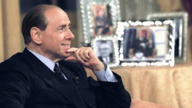 Silvio Berlusconi nel 2001, all'epoca del suo secondo governo