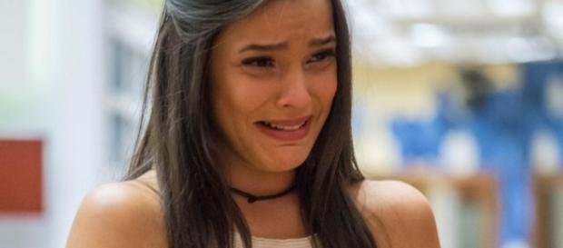 Emilly volta a reclamar da vida Emilly volta a reclamar da vida