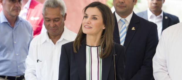 Alarmante hundimiento de Letizia tras una bochornosa escena en R. Dominicana Alarmante hundimiento de Letizia tras una bochornosa escena en R. Dominicana