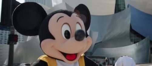 Oreo is helping Mickey Mouse celebrate his big 90th birthday in style! [Image source: Mickey Mouse - YouTube Screencap]