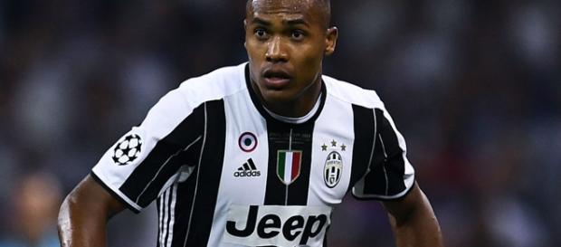 Alex Sandro transfer: Brazilian offers Chelsea a £60m upgrade on ... - goal.com Alex Sandro transfer: Brazilian offers Chelsea a £60m upgrade on ... - goal.com
