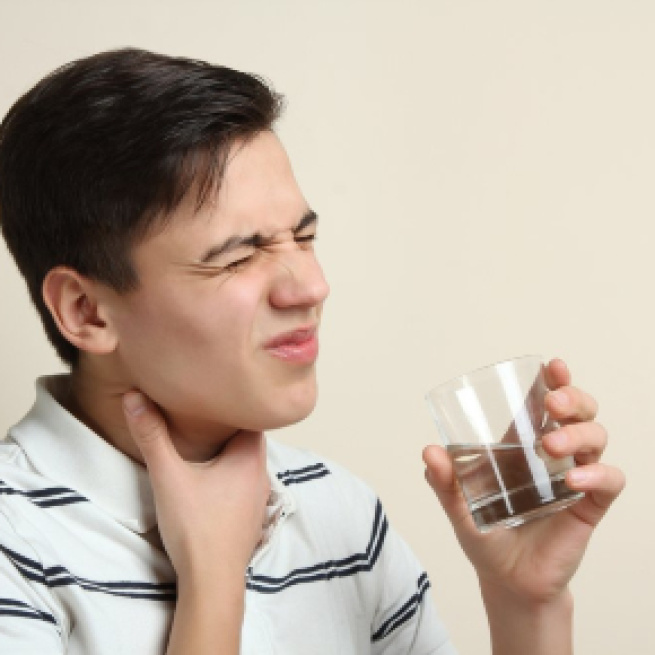 Los 5 primeros síntomas de cáncer garganta - Mejor con Salud - mejorconsalud.com