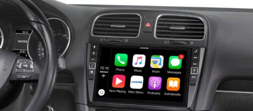 Apple e Volkswagen: alleanza per guida autonoma.