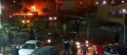 Bengasi, esplode autobomba in centro città