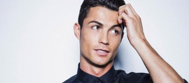 Crisitano Ronaldo quiere ser actor. Crisitano Ronaldo quiere ser actor.