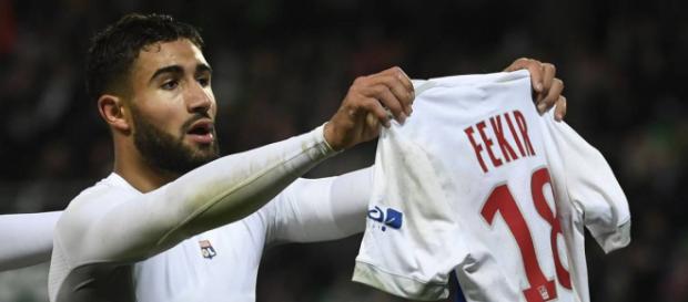 El liverpool extiende su interes por Fekir. El liverpool extiende su interes por Fekir.