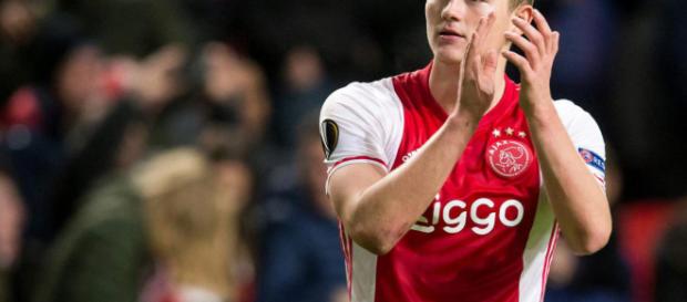 Grandes equipos de inglaterra interesados en Matthijs de Ligt. Grandes equipos de inglaterra interesados en Matthijs de Ligt.