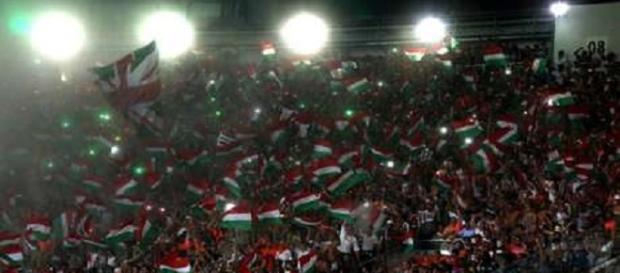 Torcida do Fluminense no Maracanã (Foto: Nelson Peres) Torcida do Fluminense no Maracanã (Foto: Nelson Peres)