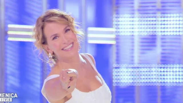 Domenica Live, Barbara D'Urso preoccupata