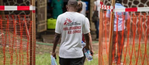 Comienza la vacunación contra un ébola fuera de control en Congo