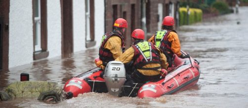 UK weather sees Storm Desmond claim it's first victim | Daily Mail ... - dailymail.co.uk