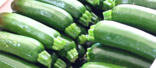 Una donna ha perso i capelli dopo aver mangiato delle zucchine amare