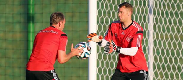Manuel Neuer fängt wieder Bälle - Nationalelf - kicker - kicker.de Manuel Neuer fängt wieder Bälle - Nationalelf - kicker - kicker.de